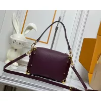 $72.00 USD Louis Vuitton AAA Quality Messenger Bags #1384172