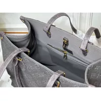 $76.00 USD Louis Vuitton AAA Quality Handbags For Women #1384280
