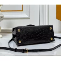 $72.00 USD Louis Vuitton AAA Quality Messenger Bags For Women #1384510