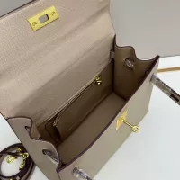 $92.00 USD Hermes AAA Quality Handbags For Women #1384811