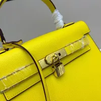 $92.00 USD Hermes AAA Quality Handbags For Women #1384813