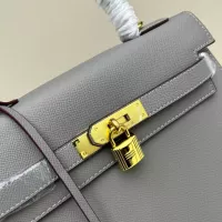 $92.00 USD Hermes AAA Quality Handbags For Women #1384830