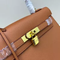 $92.00 USD Hermes AAA Quality Handbags For Women #1384832
