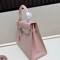 $96.00 USD Hermes AAA Quality Handbags For Women #1384849