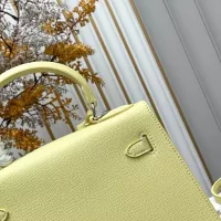 $88.00 USD Hermes AAA Quality Handbags For Women #1384874