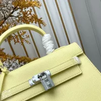 $88.00 USD Hermes AAA Quality Handbags For Women #1384874