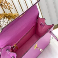 $88.00 USD Hermes AAA Quality Handbags For Women #1384882