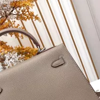 $88.00 USD Hermes AAA Quality Handbags For Women #1384898
