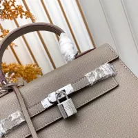 $88.00 USD Hermes AAA Quality Handbags For Women #1384898