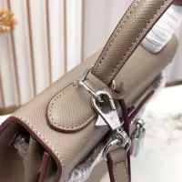 $88.00 USD Hermes AAA Quality Handbags For Women #1384898