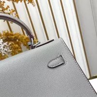 $88.00 USD Hermes AAA Quality Handbags For Women #1384935