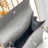 $88.00 USD Hermes AAA Quality Handbags For Women #1384935