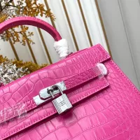 $92.00 USD Hermes AAA Quality Handbags For Women #1385029