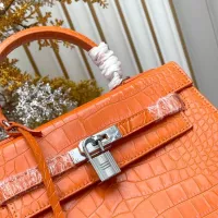 $92.00 USD Hermes AAA Quality Handbags For Women #1385036