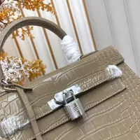$92.00 USD Hermes AAA Quality Handbags For Women #1385039