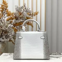$92.00 USD Hermes AAA Quality Handbags For Women #1385048