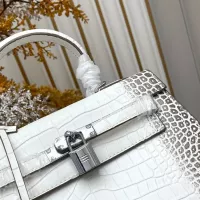 $92.00 USD Hermes AAA Quality Handbags For Women #1385048