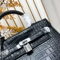 $92.00 USD Hermes AAA Quality Handbags For Women #1385049