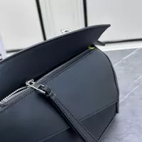 $145.00 USD LOEWE AAA Quality Messenger Bags For Women #1385651