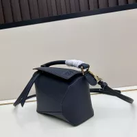$122.00 USD LOEWE AAA Quality Messenger Bags For Women #1385670