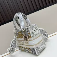 $115.00 USD Christian Dior AAA Quality Handbags For Women #1386162
