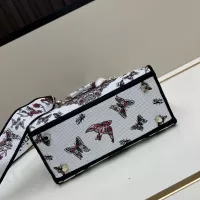 $115.00 USD Christian Dior AAA Quality Handbags For Women #1386172