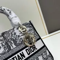 $115.00 USD Christian Dior AAA Quality Handbags For Women #1386176