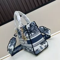 $115.00 USD Christian Dior AAA Quality Handbags For Women #1386182