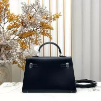 $88.00 USD Hermes AAA Quality Handbags For Women #1386386