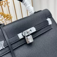 $88.00 USD Hermes AAA Quality Handbags For Women #1386400