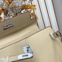 $82.00 USD Hermes AAA Quality Handbags For Women #1386414