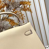 $85.00 USD Hermes AAA Quality Handbags For Women #1386415