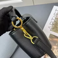 $102.00 USD Louis Vuitton AAA Quality Handbags For Women #1386605