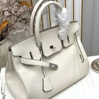 $88.00 USD Hermes AAA Quality Handbags For Women #1387365