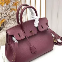 $92.00 USD Hermes AAA Quality Handbags For Women #1387389