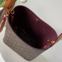$172.00 USD Louis Vuitton AAA Quality Messenger Bags For Women #1387693