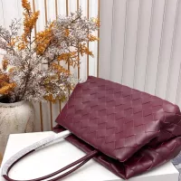 $108.00 USD Bottega Veneta BV AAA Quality Shoulder Bags For Women #1387936