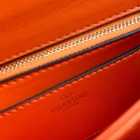 $98.00 USD Valentino AAA Quality Messenger Bags For Women #1387957