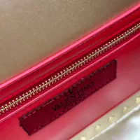$105.00 USD Valentino AAA Quality Messenger Bags For Women #1388059