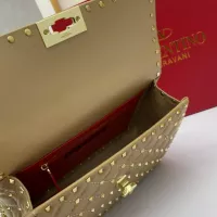 $105.00 USD Valentino AAA Quality Messenger Bags For Women #1388071