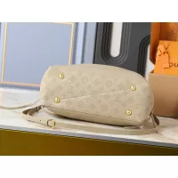 $68.00 USD Louis Vuitton AAA Quality Handbags For Women #1388428