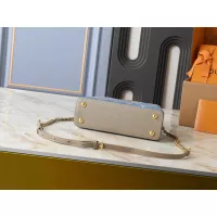 $88.00 USD Louis Vuitton AAA Quality Handbags For Women #1388505