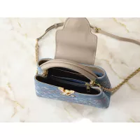 $88.00 USD Louis Vuitton AAA Quality Handbags For Women #1388505