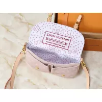 $60.00 USD Louis Vuitton Messenger Bags For Women #1388525