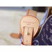 $56.00 USD Louis Vuitton Messenger Bags For Women #1388536