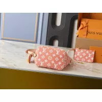 $56.00 USD Louis Vuitton Messenger Bags For Women #1388543