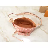 $56.00 USD Louis Vuitton Messenger Bags For Women #1388543