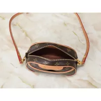 $52.00 USD Louis Vuitton Messenger Bags For Women #1388549