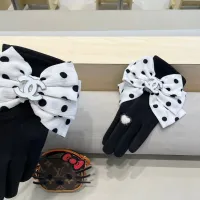 $40.00 USD Chanel Gloves For Women #1391488