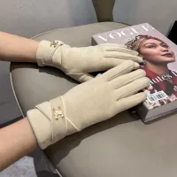 $36.00 USD Celine Gloves For Women #1391490
